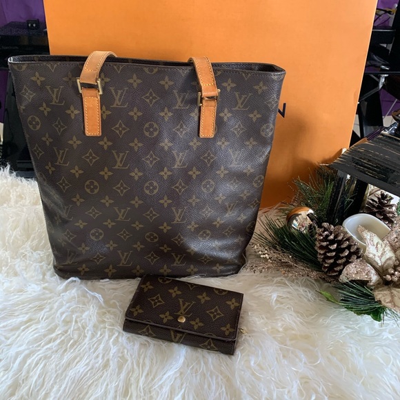 How I scored a Louis Vuitton Speedy 25 for Free on Poshmark